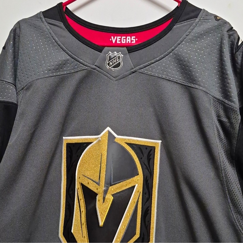 adidas Vegas Golden Knights NHL Hockey Jersey Manning #18 Gray Men Size 60